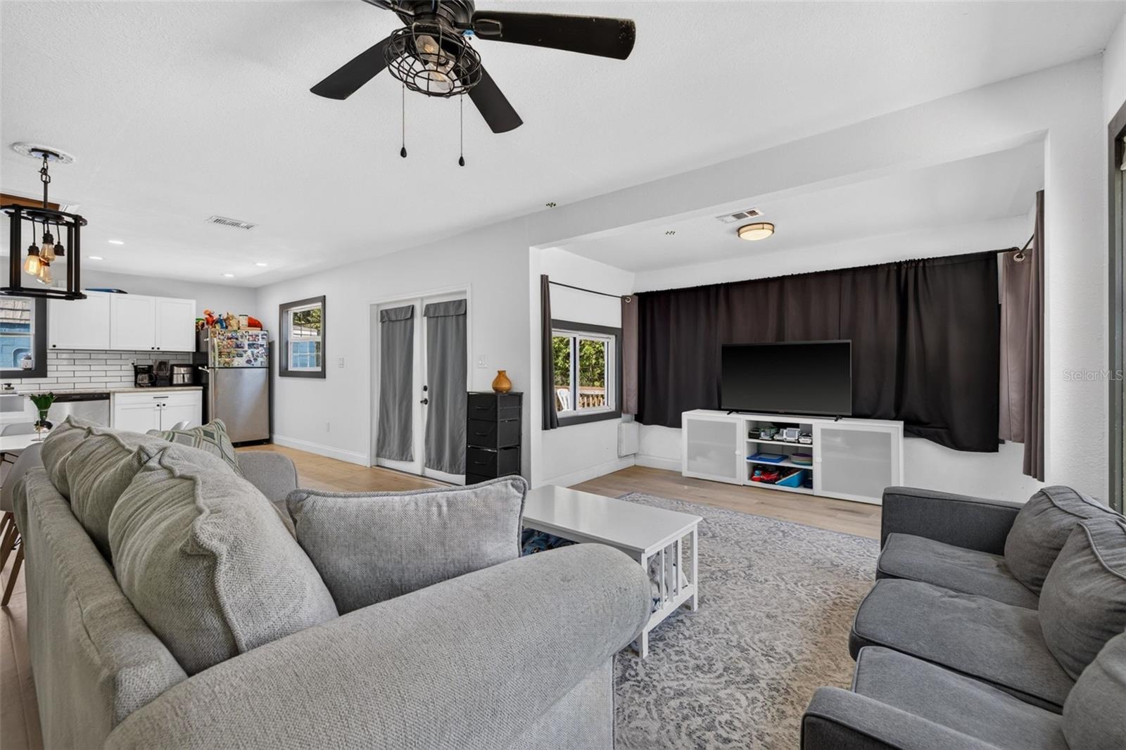 2101 20th, St Petersburg, FL 33713
