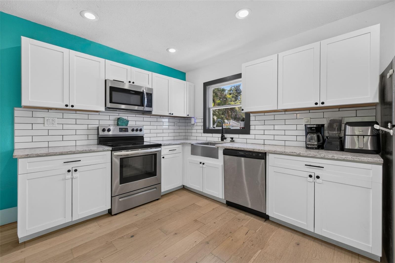 2101 20th, St Petersburg, FL 33713