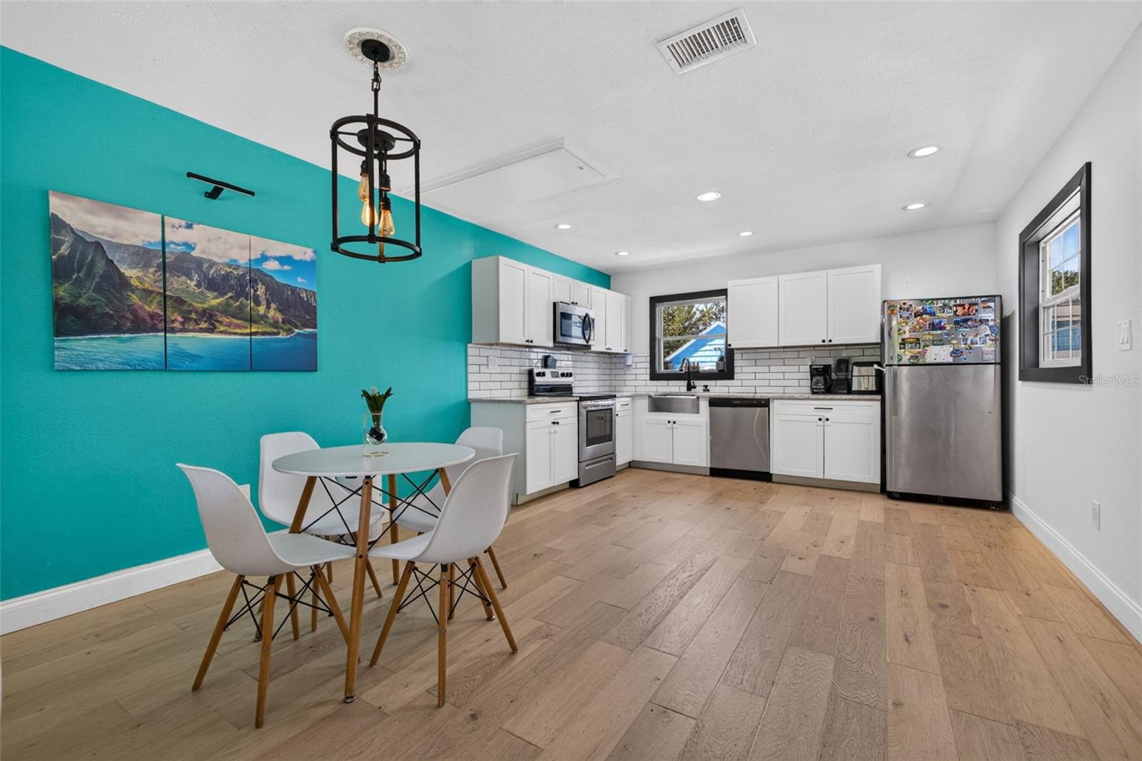 2101 20th, St Petersburg, FL 33713