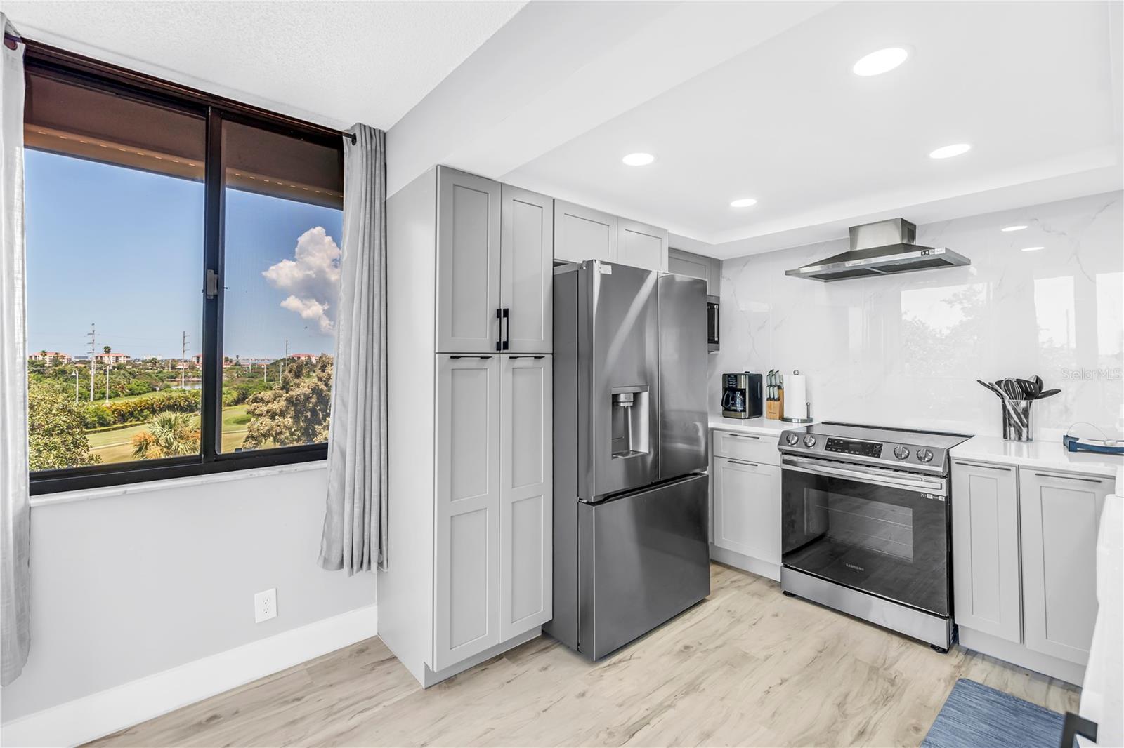 6269 Palma del Mar Unit 508, St Petersburg, FL 33715