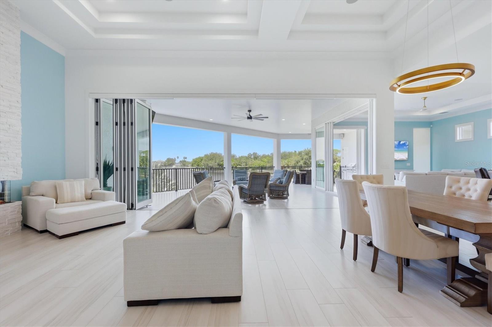 387 Shore, Sarasota, FL 34234