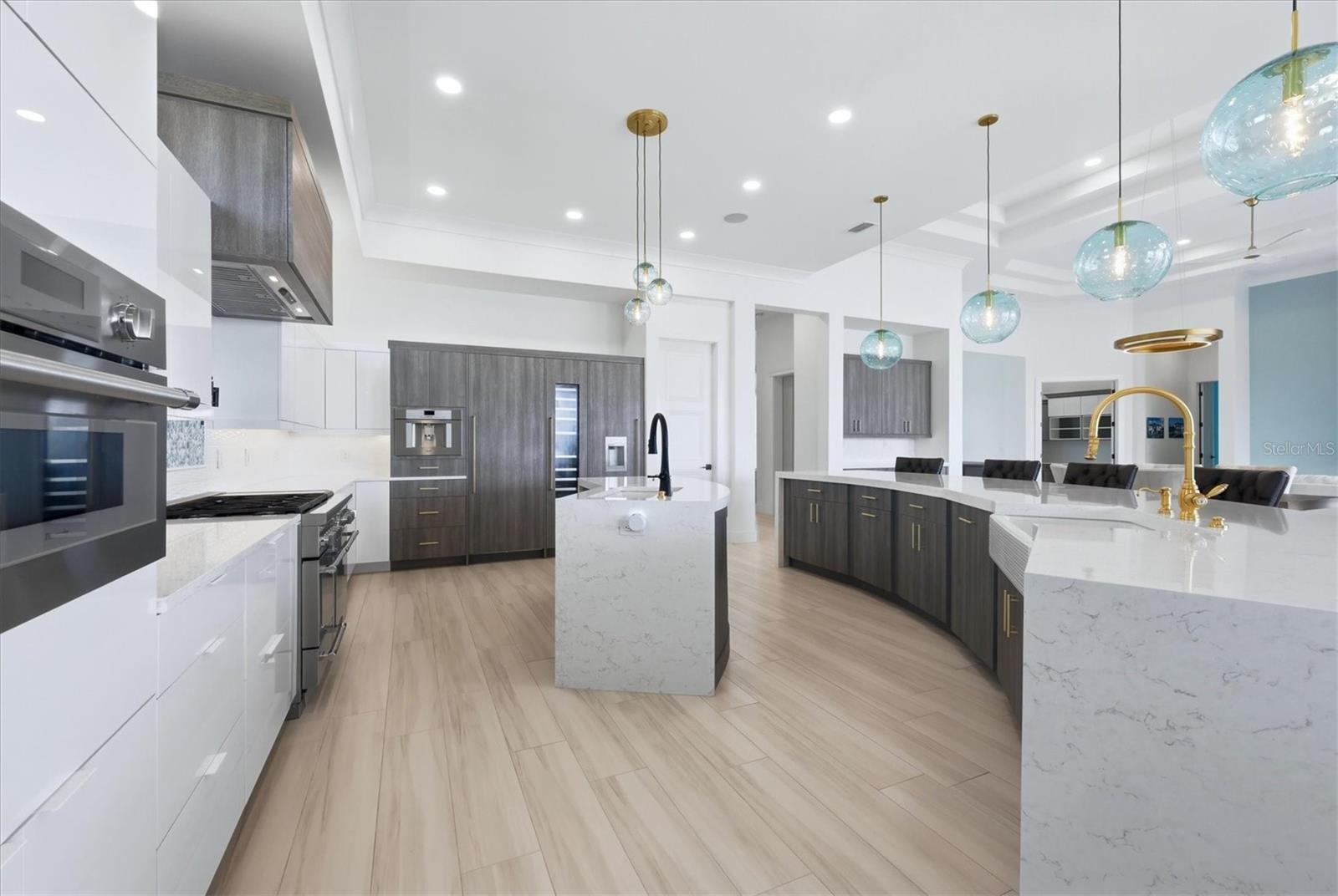 387 Shore, Sarasota, FL 34234