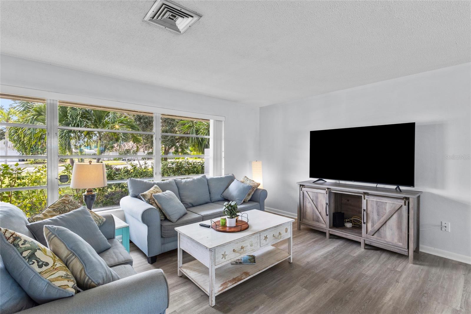 433 Whitfield, Sarasota, FL 34243