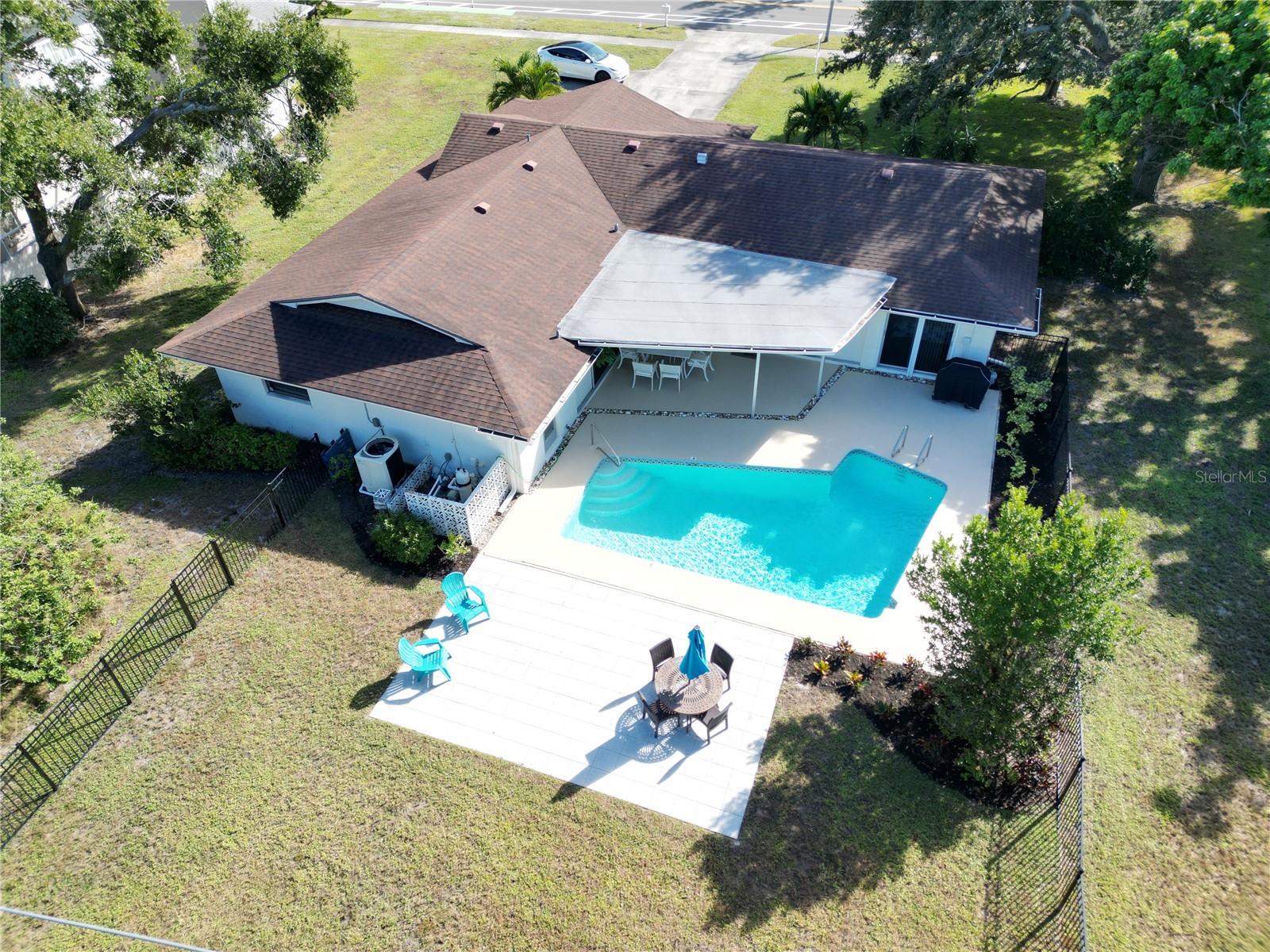 433 Whitfield, Sarasota, FL 34243