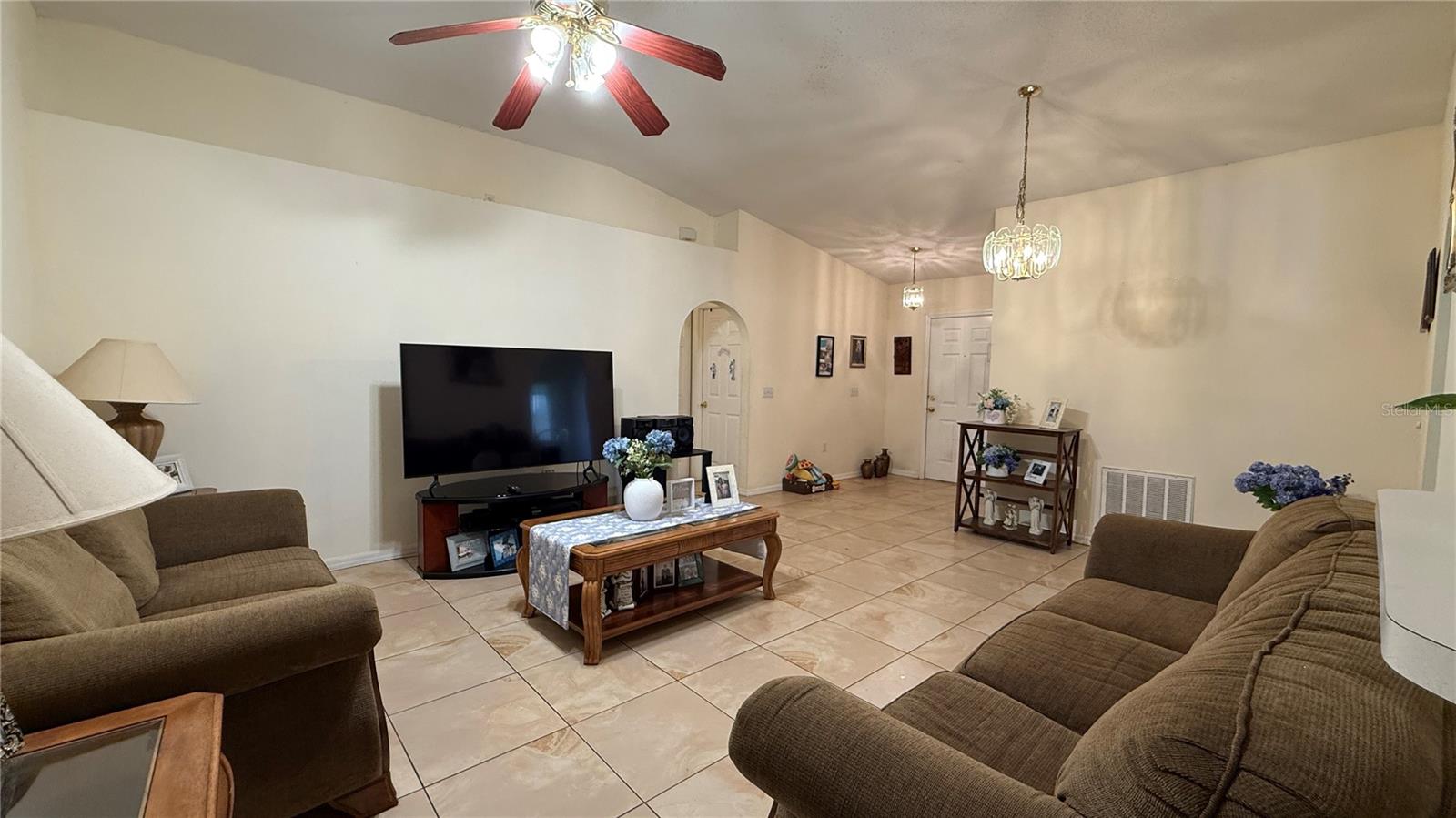 3242 Erskine, Orlando, FL 32825
