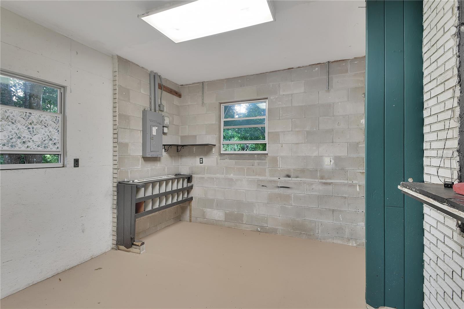 1502 Stevens, Deland, FL 32720