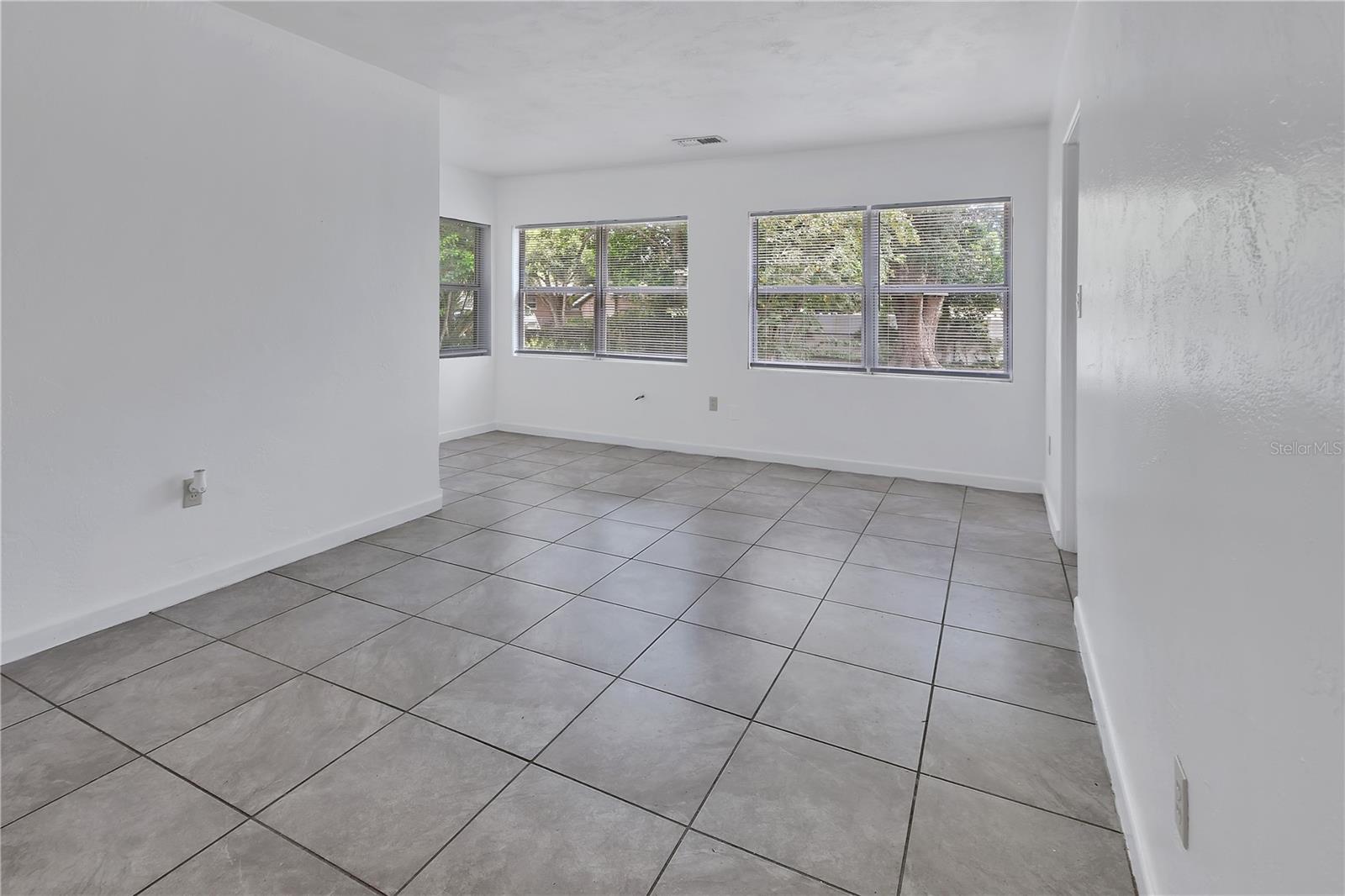 1502 Stevens, Deland, FL 32720