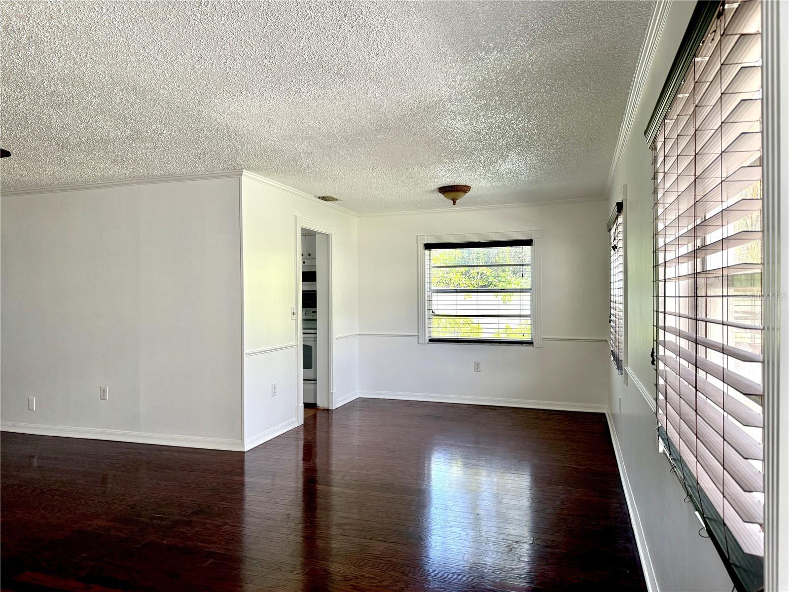 350 79th Ave N Unit 102, St Petersburg, FL 33702