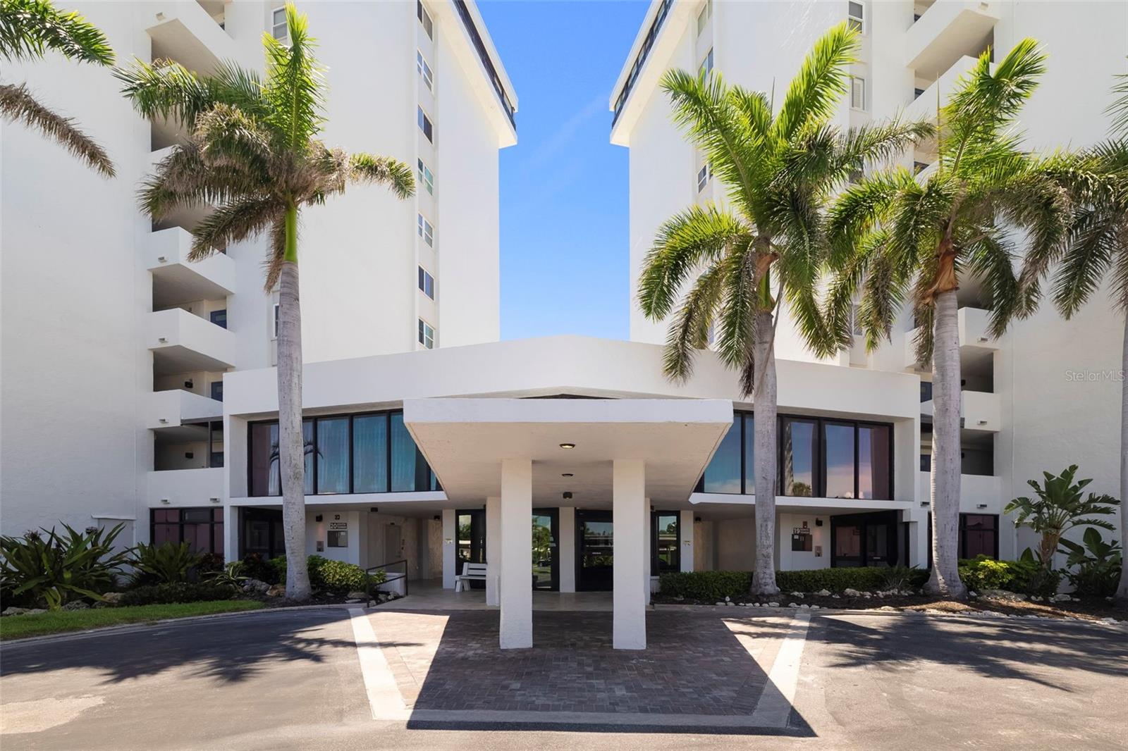 19 Whispering Sands Unit 201, Sarasota, FL 34242