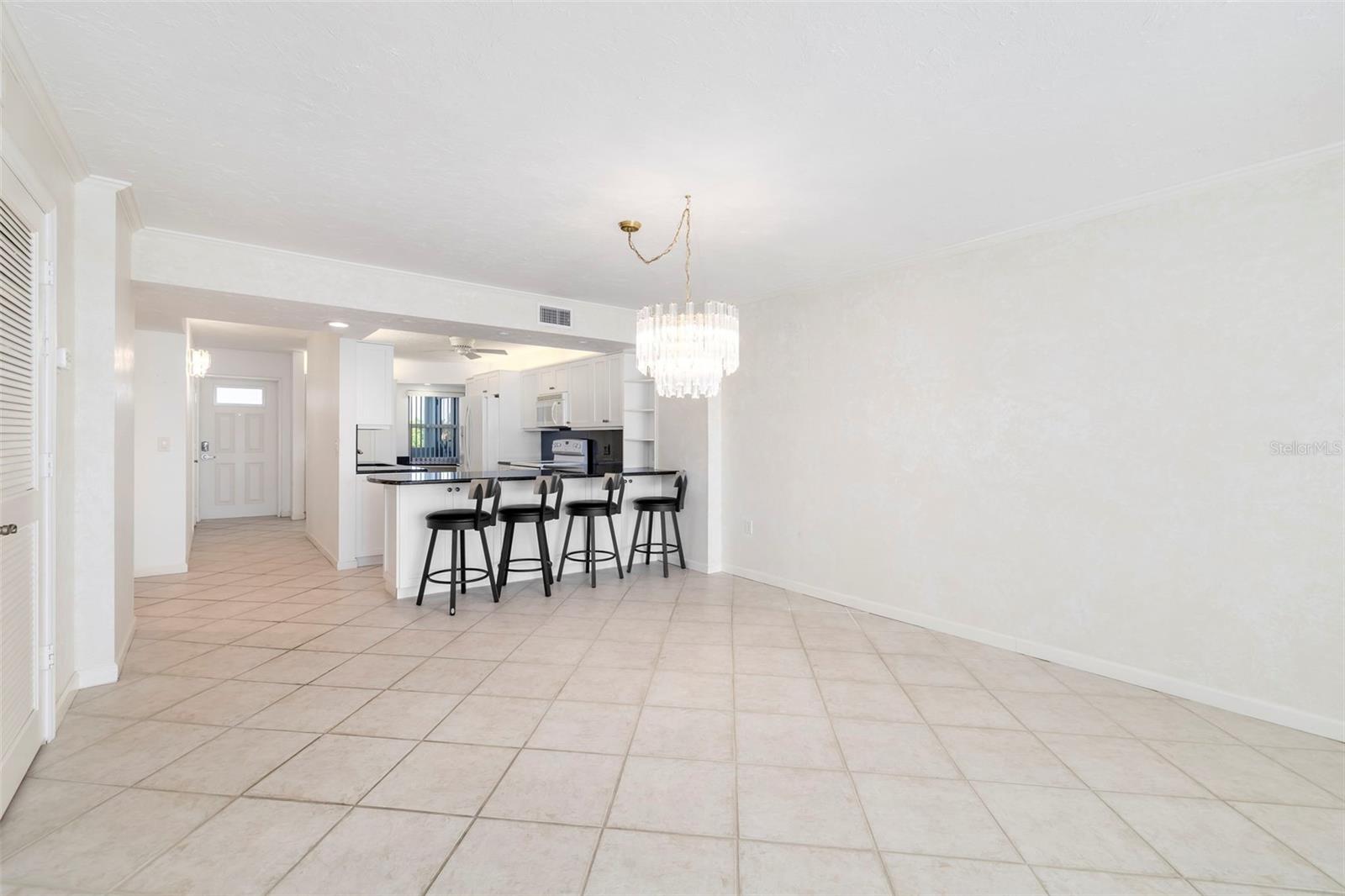 19 Whispering Sands Unit 201, Sarasota, FL 34242
