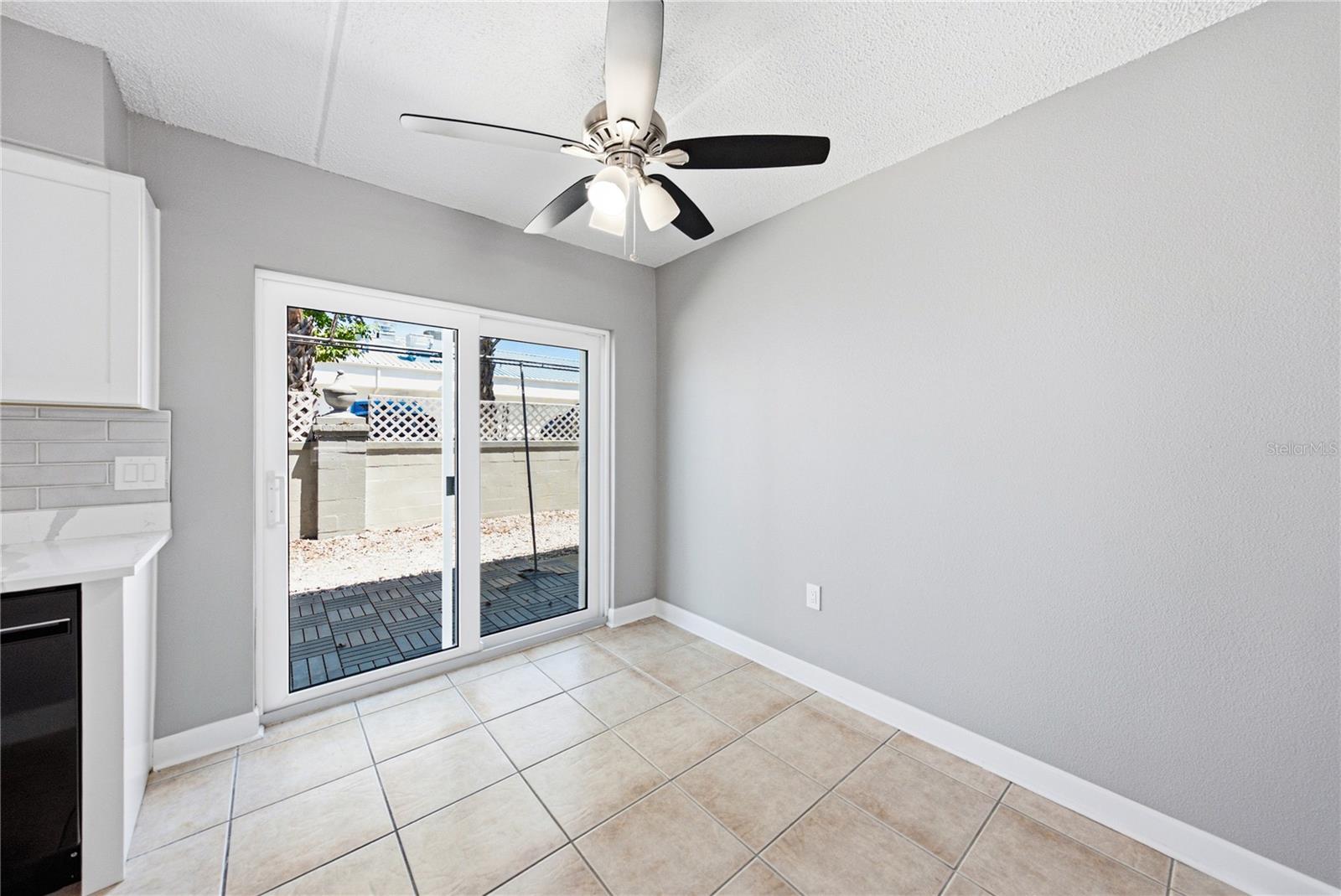 1170 Rue Des Chateaux Unit 1a, South Pasadena, FL 33707