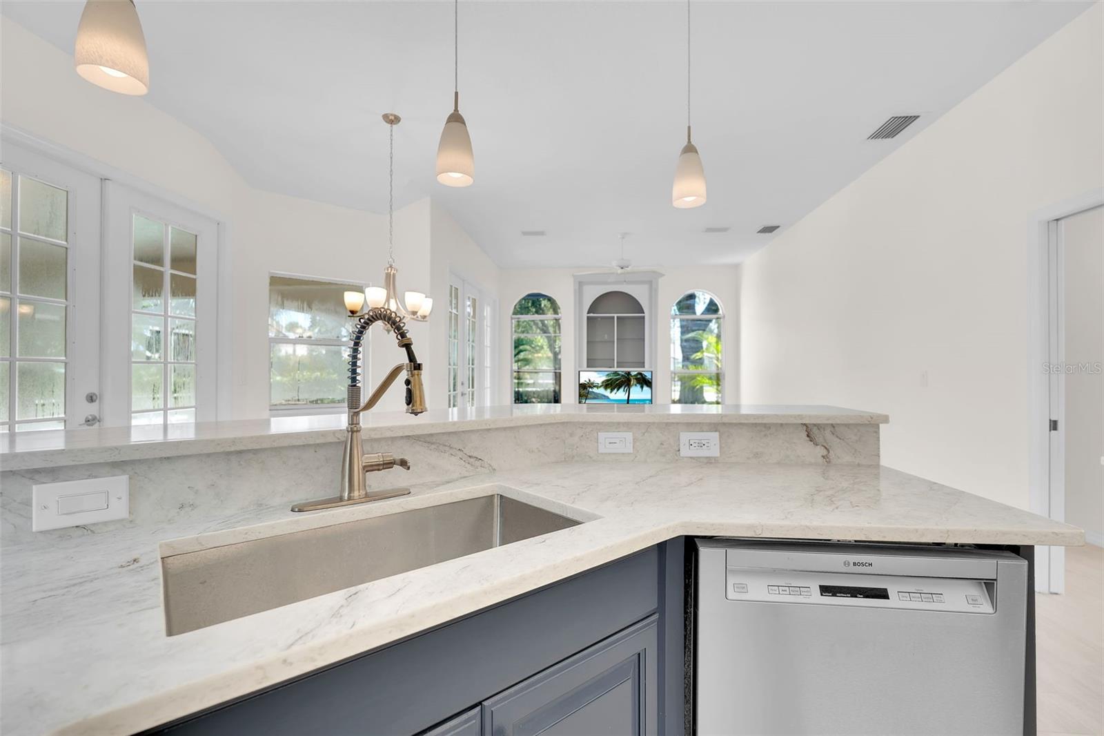 2102 Tequesta, Nokomis, FL 34275
