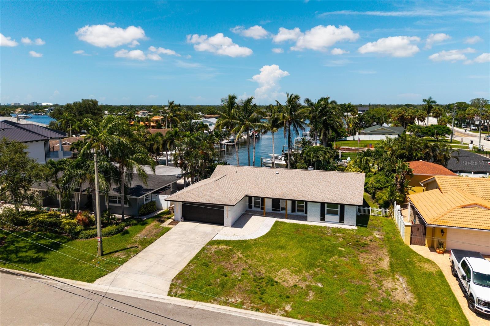 3960 13th, St Petersburg, FL 33703