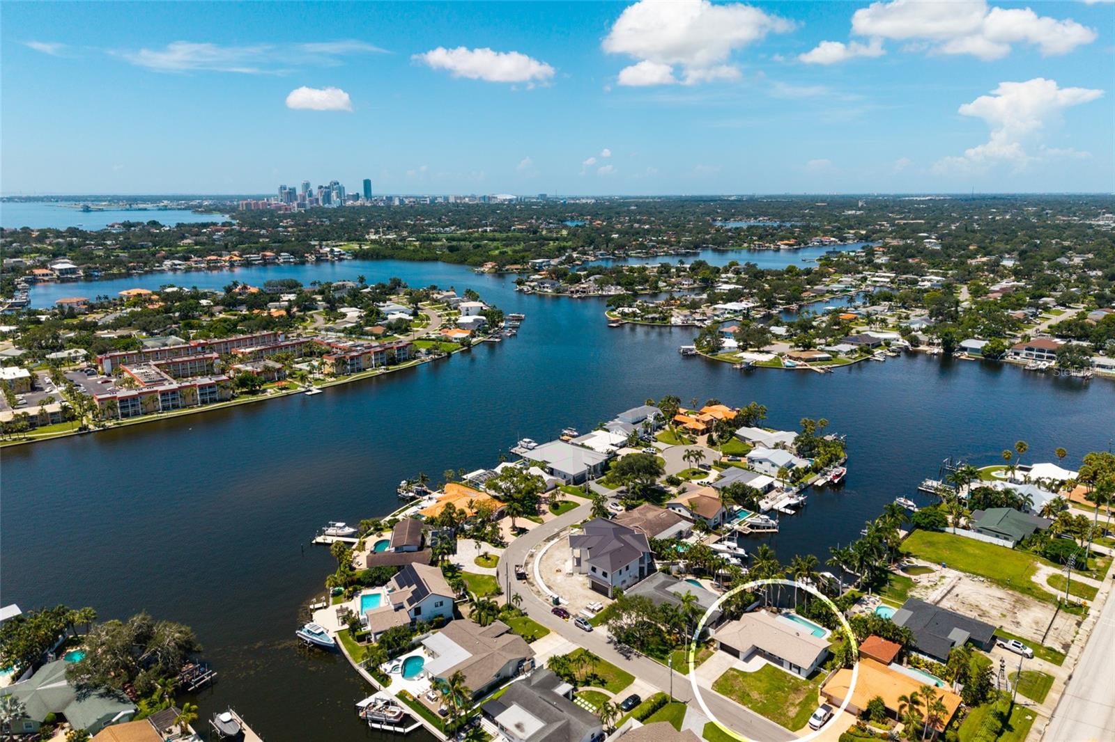 3960 13th, St Petersburg, FL 33703