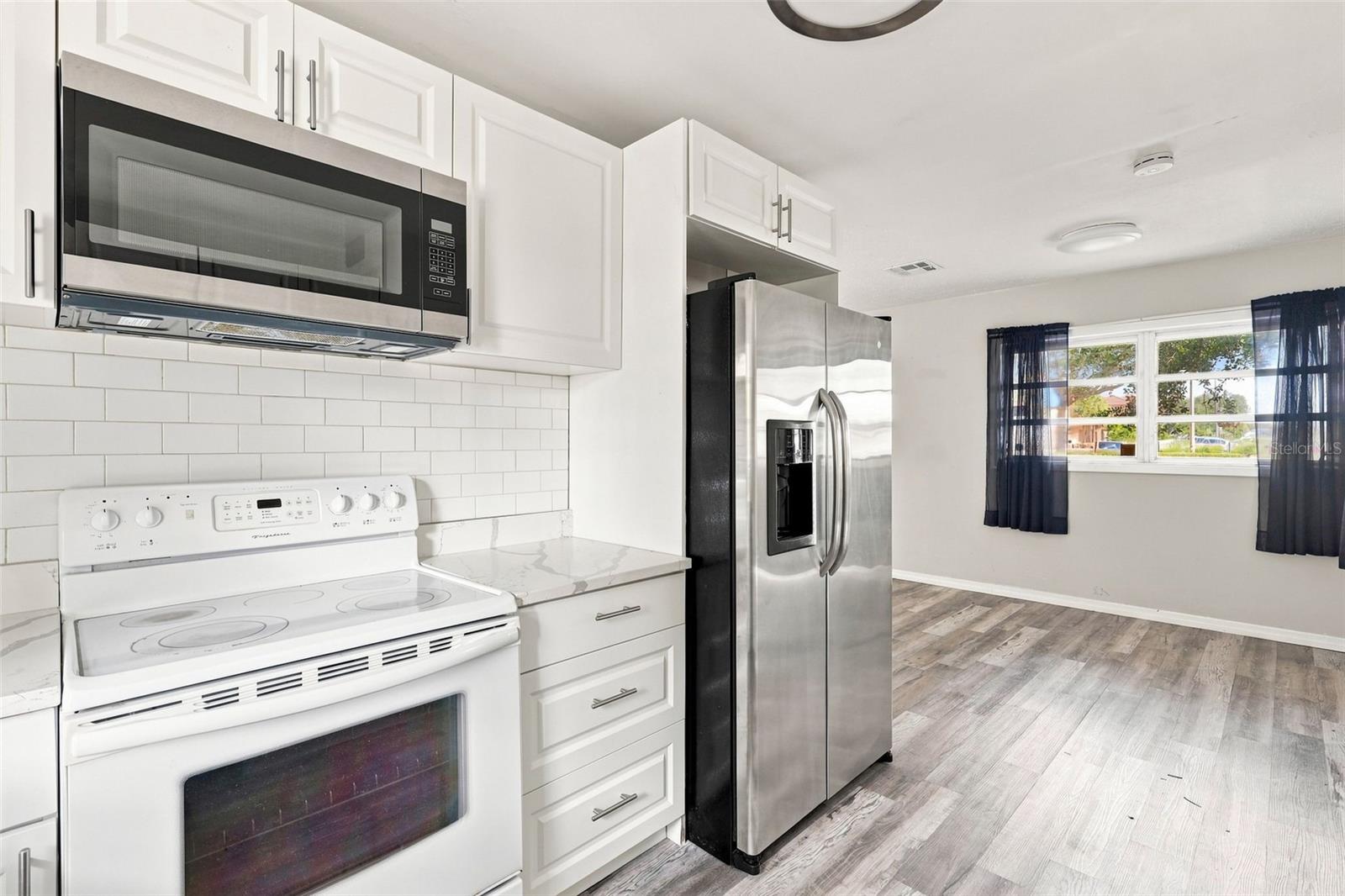 1840 Glengary, Sarasota, FL 34231