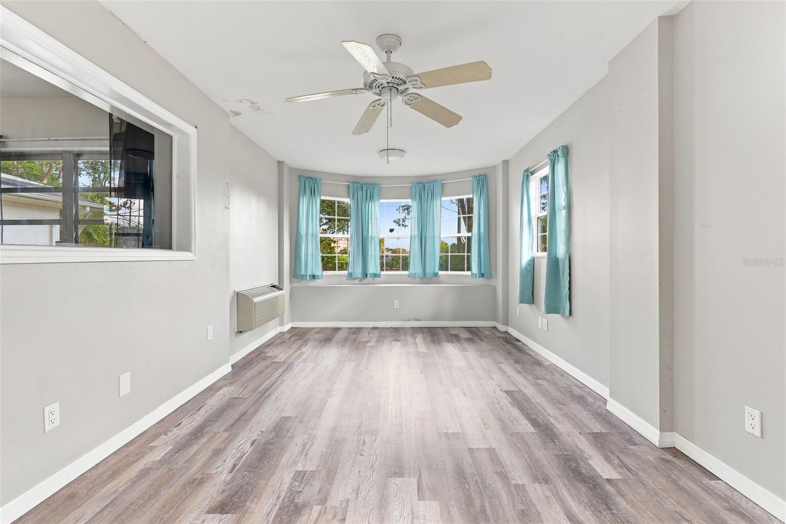 1840 Glengary, Sarasota, FL 34231