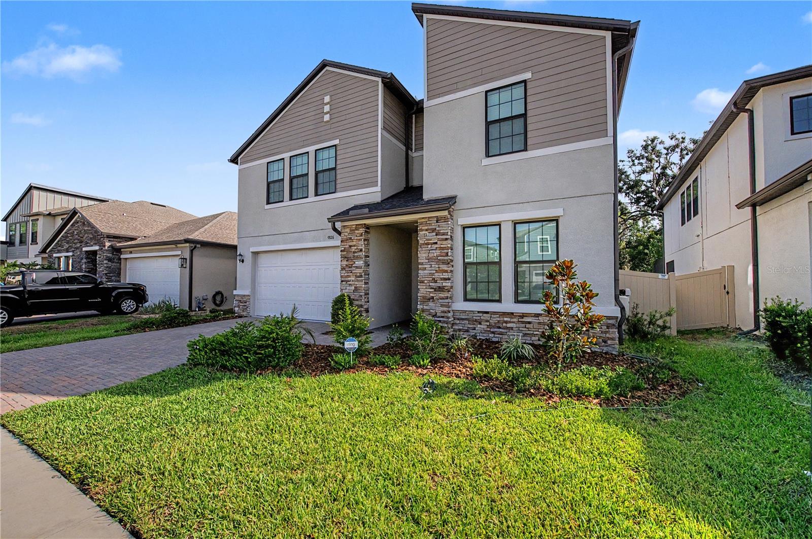 9826 Carabiner, Land O Lakes, FL 34637