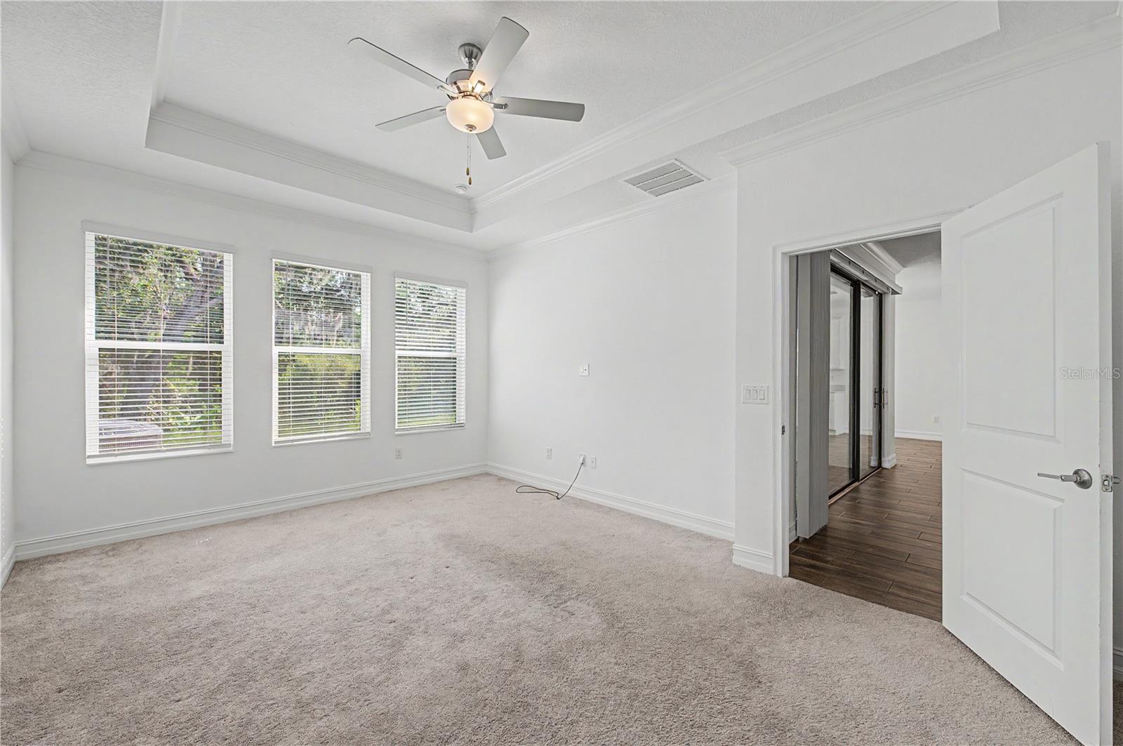 9826 Carabiner, Land O Lakes, FL 34637