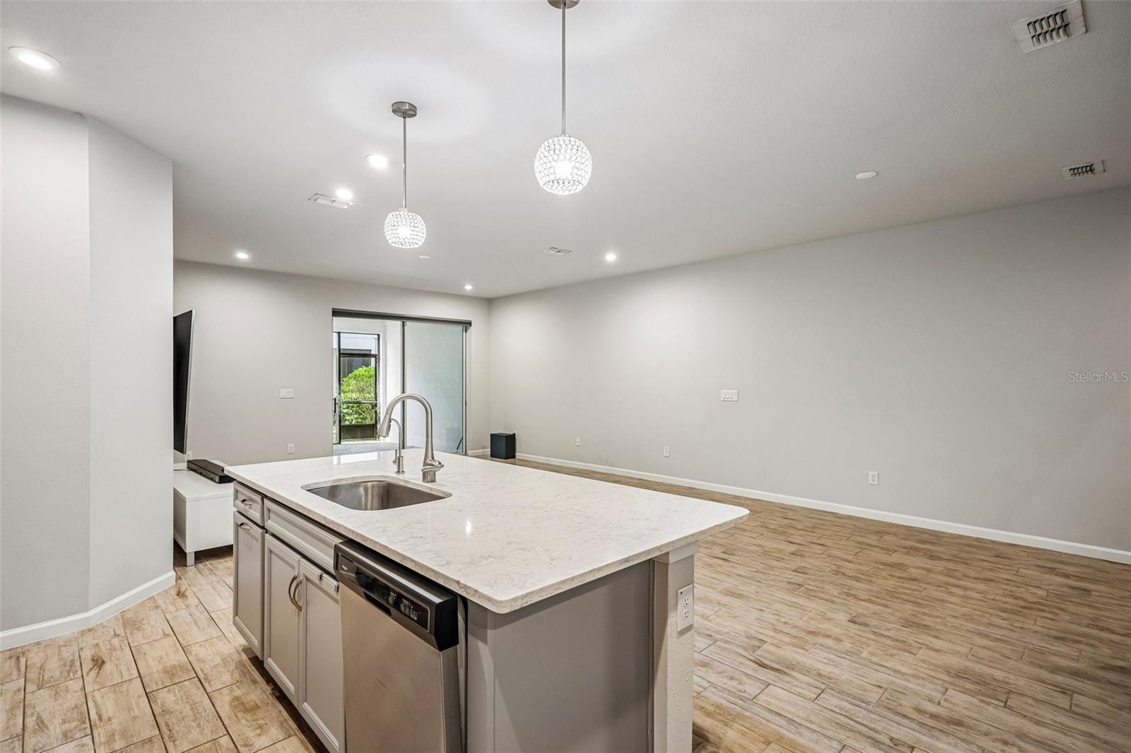19405 Monarch Wind, Lutz, FL 33558