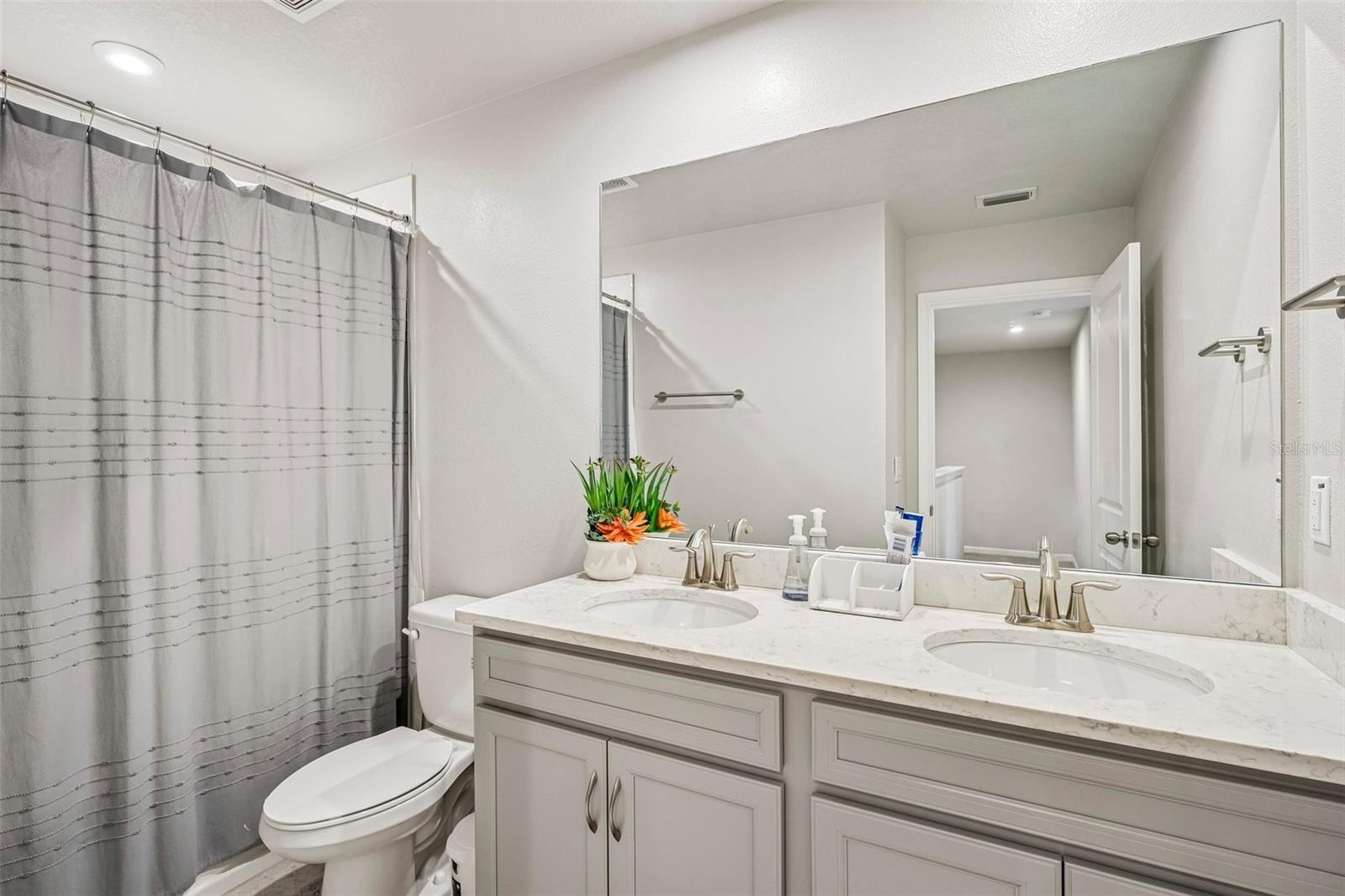 19405 Monarch Wind, Lutz, FL 33558