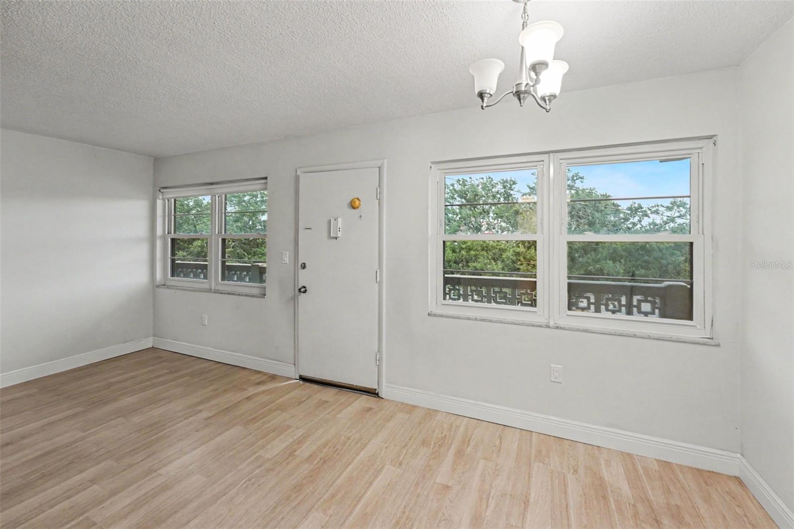 951 79th Unit Apt 322, St Petersburg, FL 33702