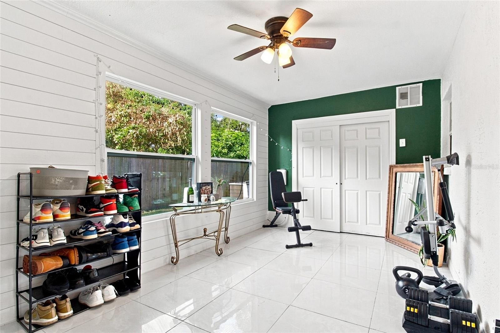 3039 Abbey, Clearwater, FL 33759