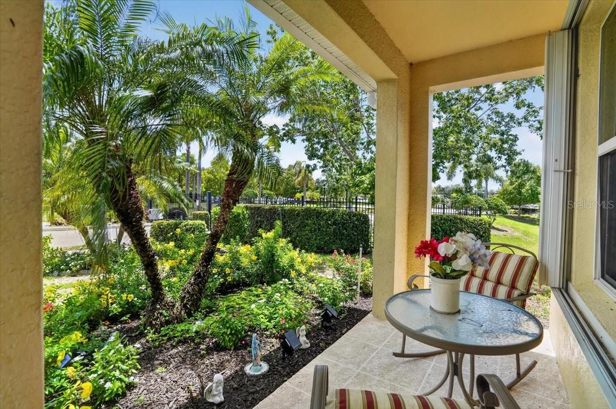5288 11th, Bradenton, FL 34203
