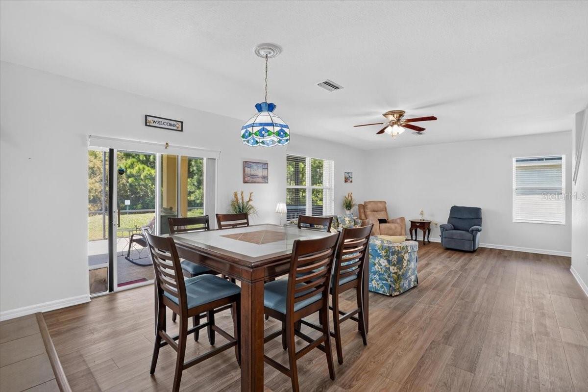 5288 11th, Bradenton, FL 34203