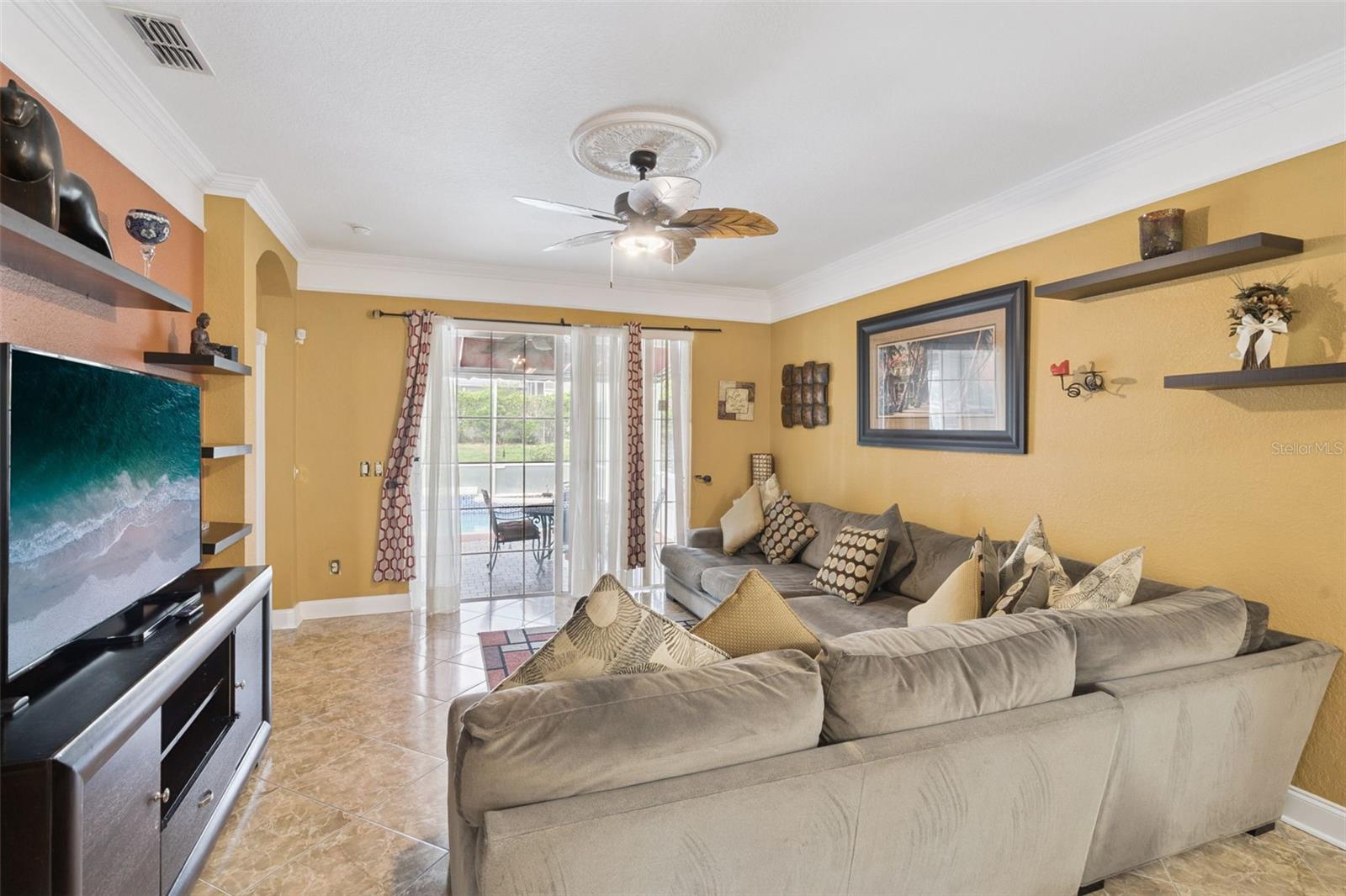 536 Gleneagles Dr, Davenport, FL 33897