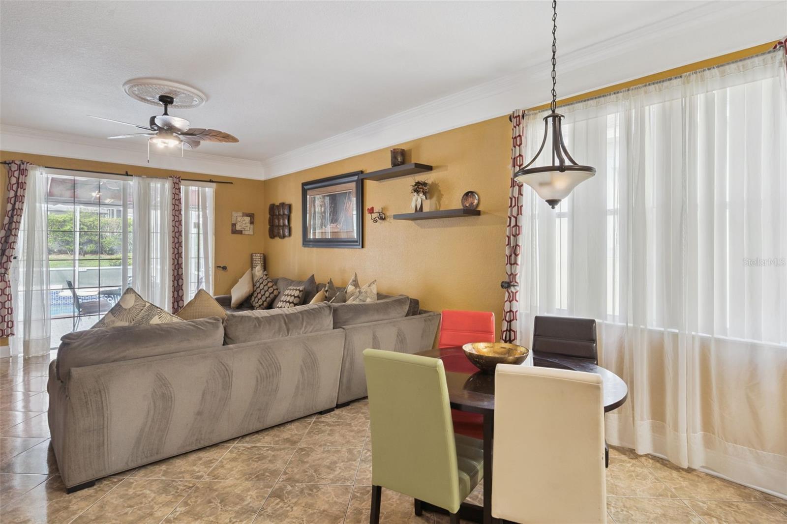 536 Gleneagles Dr, Davenport, FL 33897