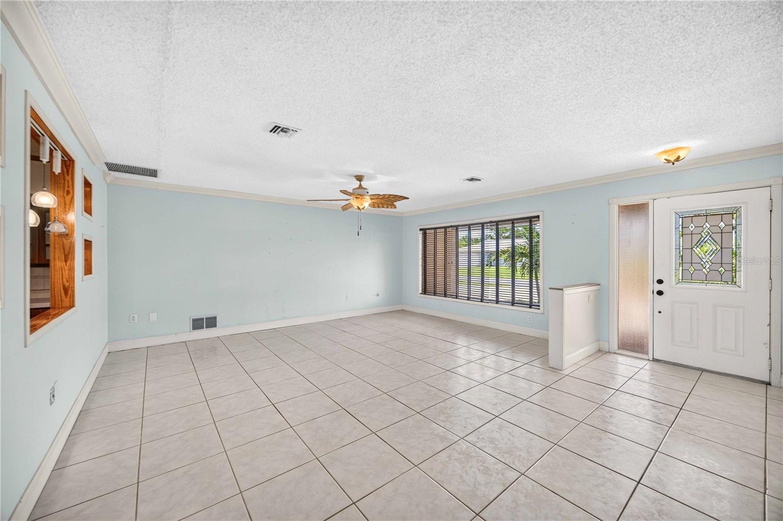 166 Mark Twain, Rotonda West, FL 33947