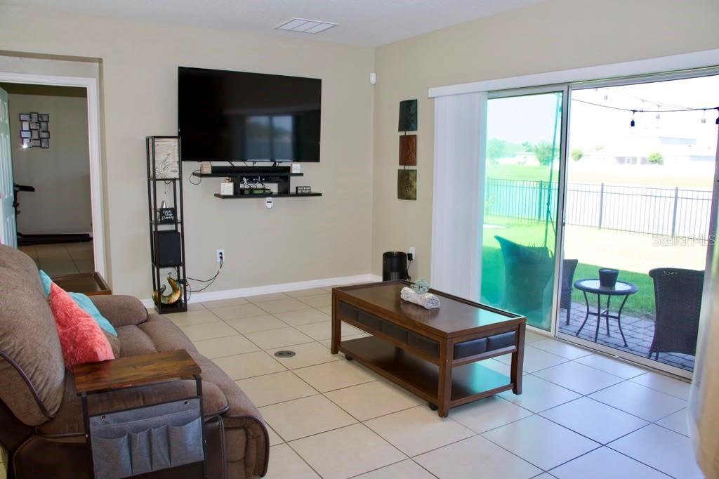 411 Blue Lake, Kissimmee, FL 34758