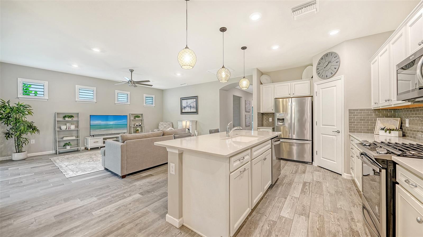 3355 Anchor Bay, Bradenton, FL 34211