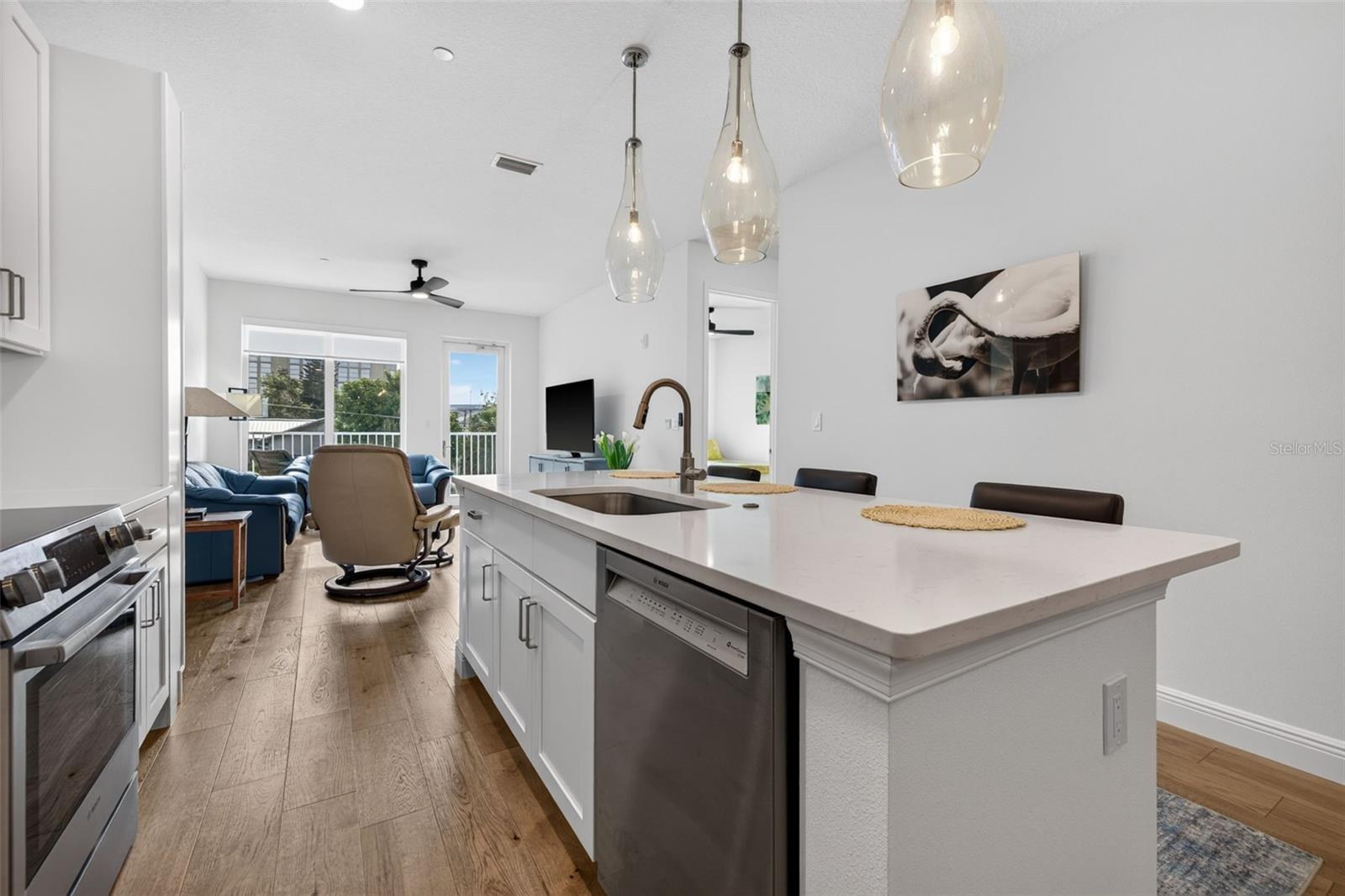 600 3rd Unit 207, St Petersburg, FL 33701
