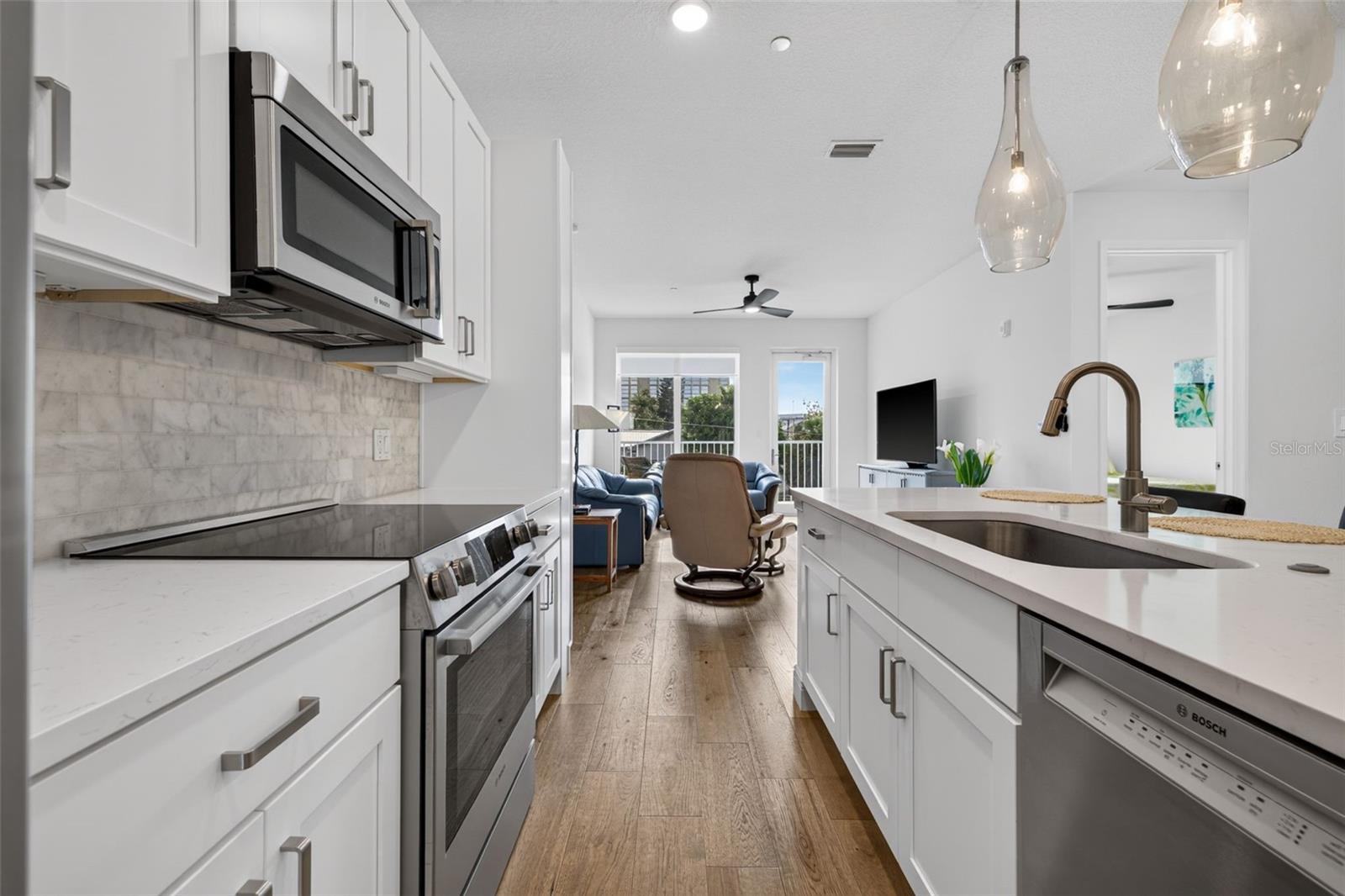 600 3rd Unit 207, St Petersburg, FL 33701