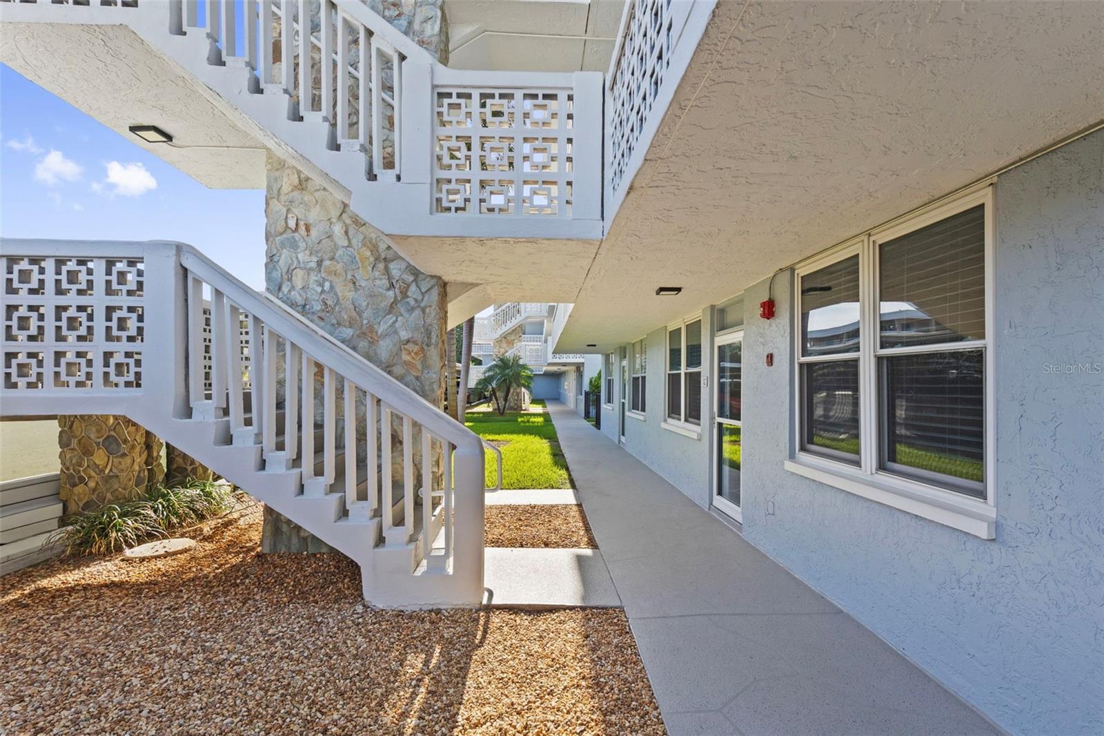 4895 Bay Unit 102, St Petersburg, FL 33703