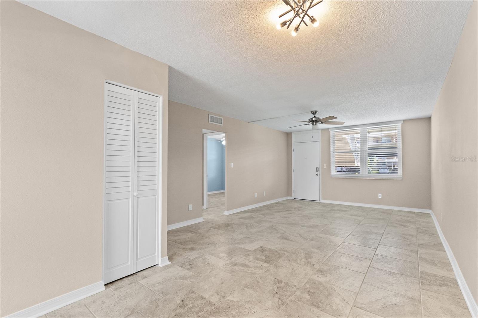 4895 Bay Unit 102, St Petersburg, FL 33703