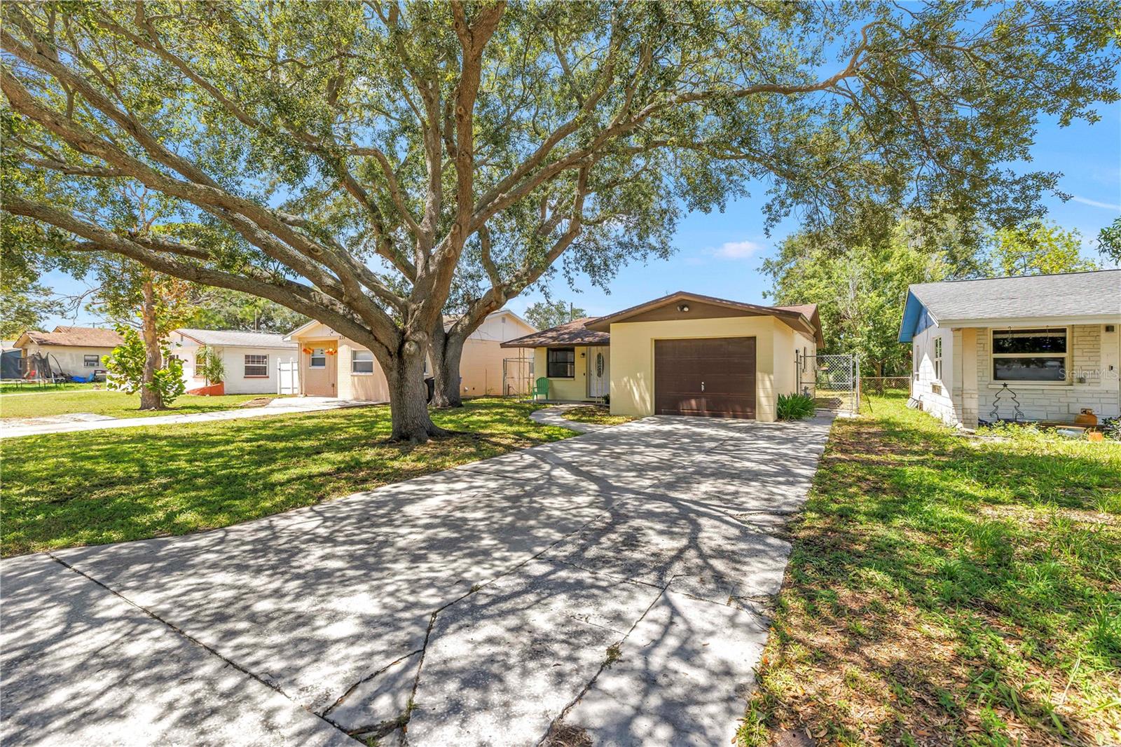 231 93rd, St Petersburg, FL 33702