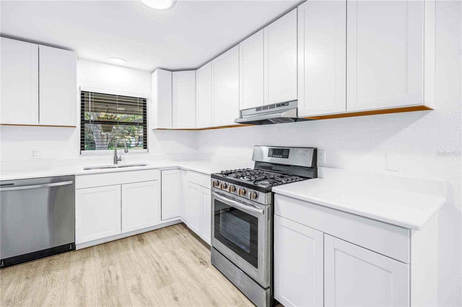 231 93rd, St Petersburg, FL 33702