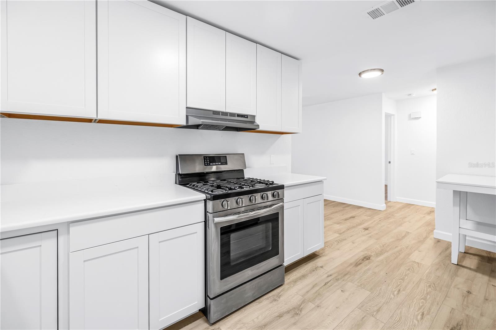 231 93rd, St Petersburg, FL 33702