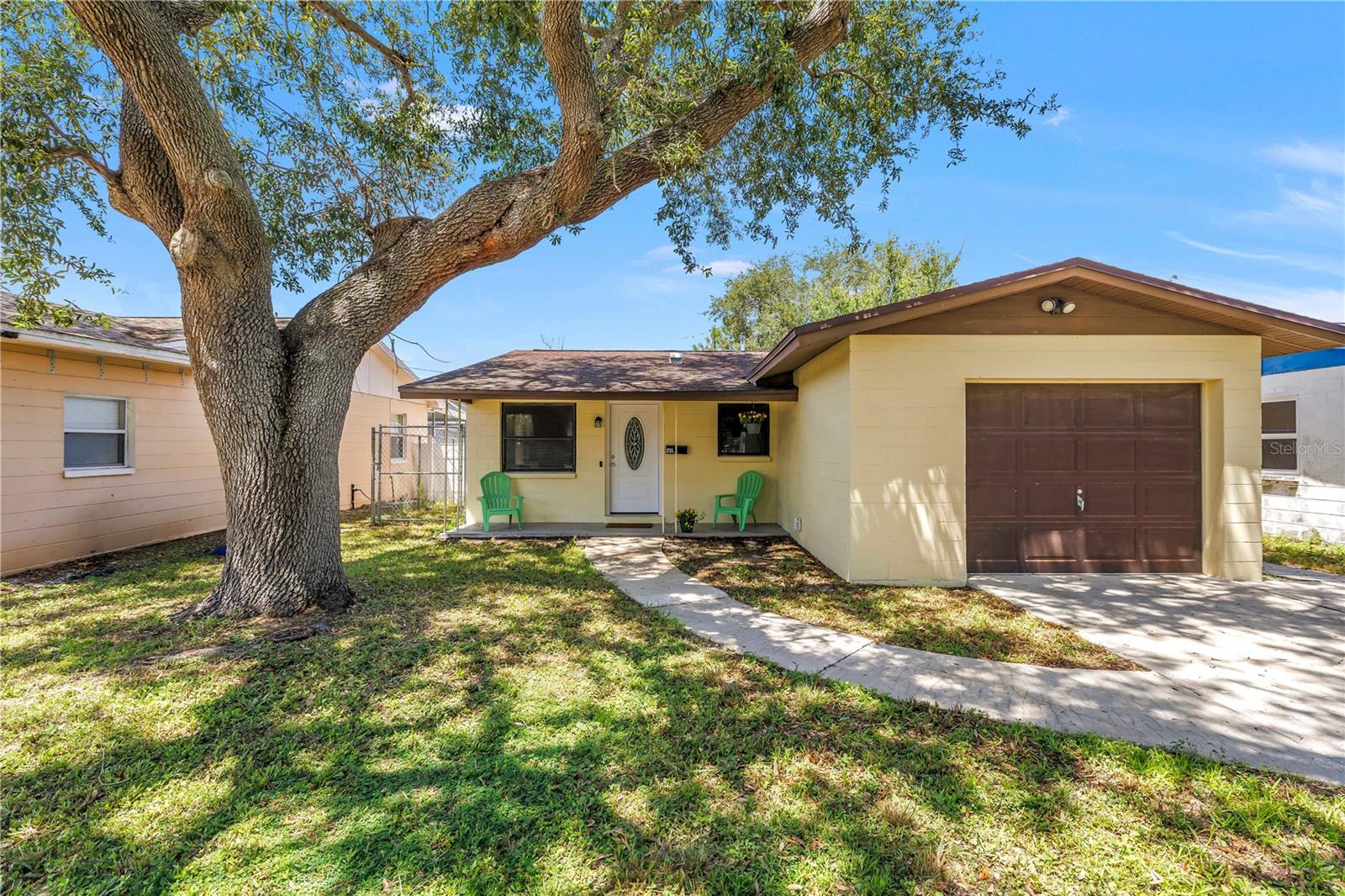 231 93rd, St Petersburg, FL 33702