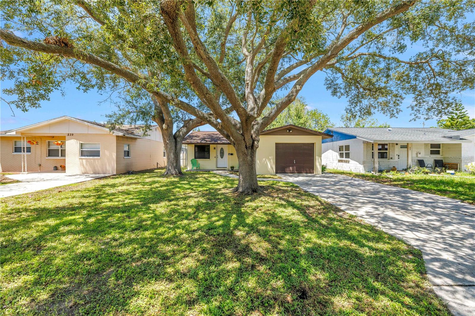 231 93rd, St Petersburg, FL 33702