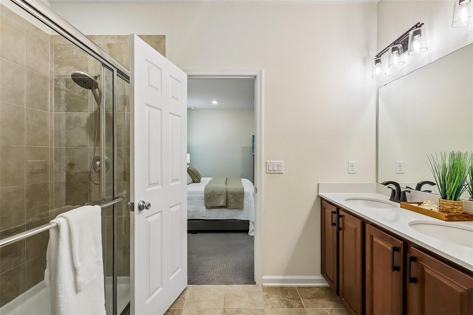 3077 Hawks Hill, Jacksonville, FL 32216