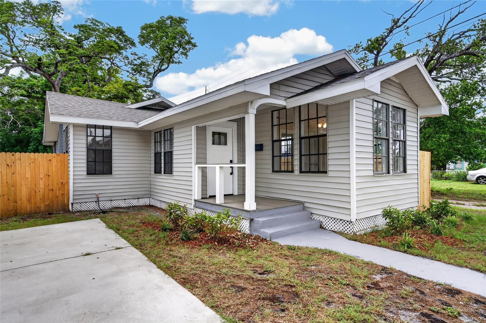 1327 35th, St Petersburg, FL 33711