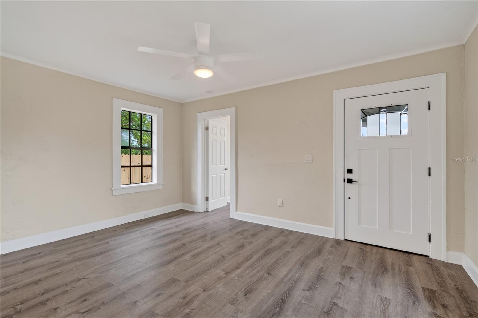 1327 35th, St Petersburg, FL 33711