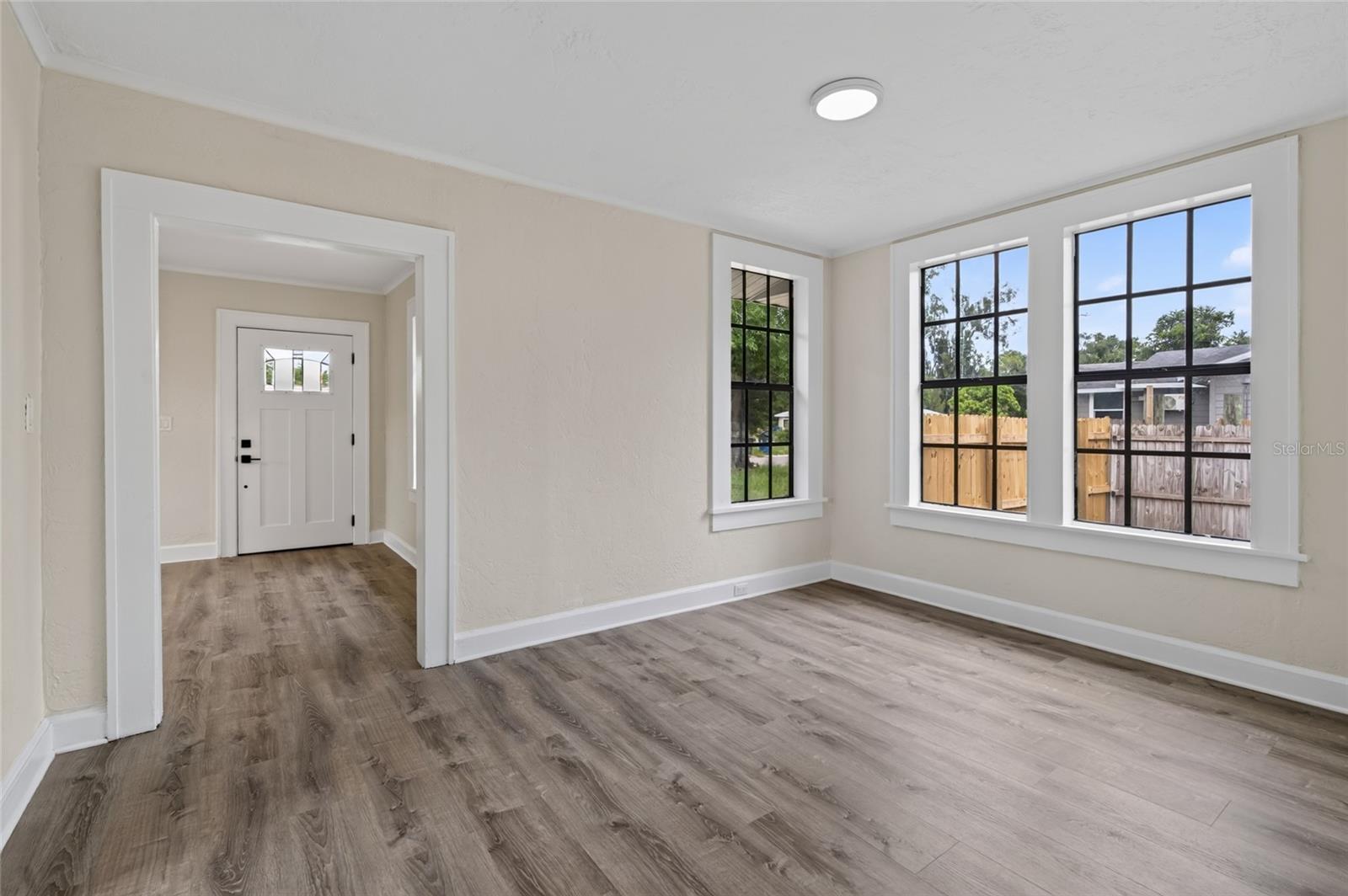 1327 35th, St Petersburg, FL 33711