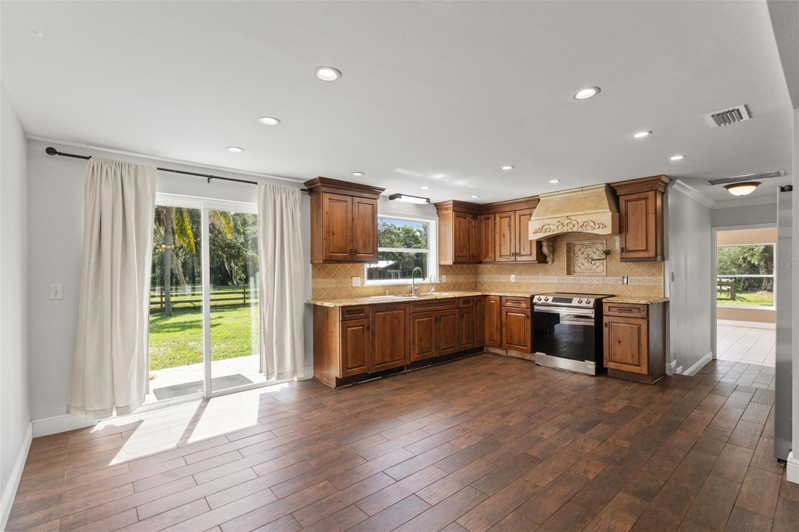 9850 Arrow, New Port Richey, FL 34654
