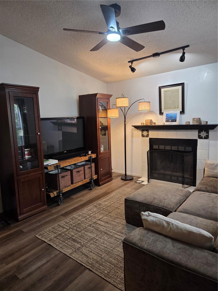 4033 Dream Oak Unit 203, Tampa, FL 33613