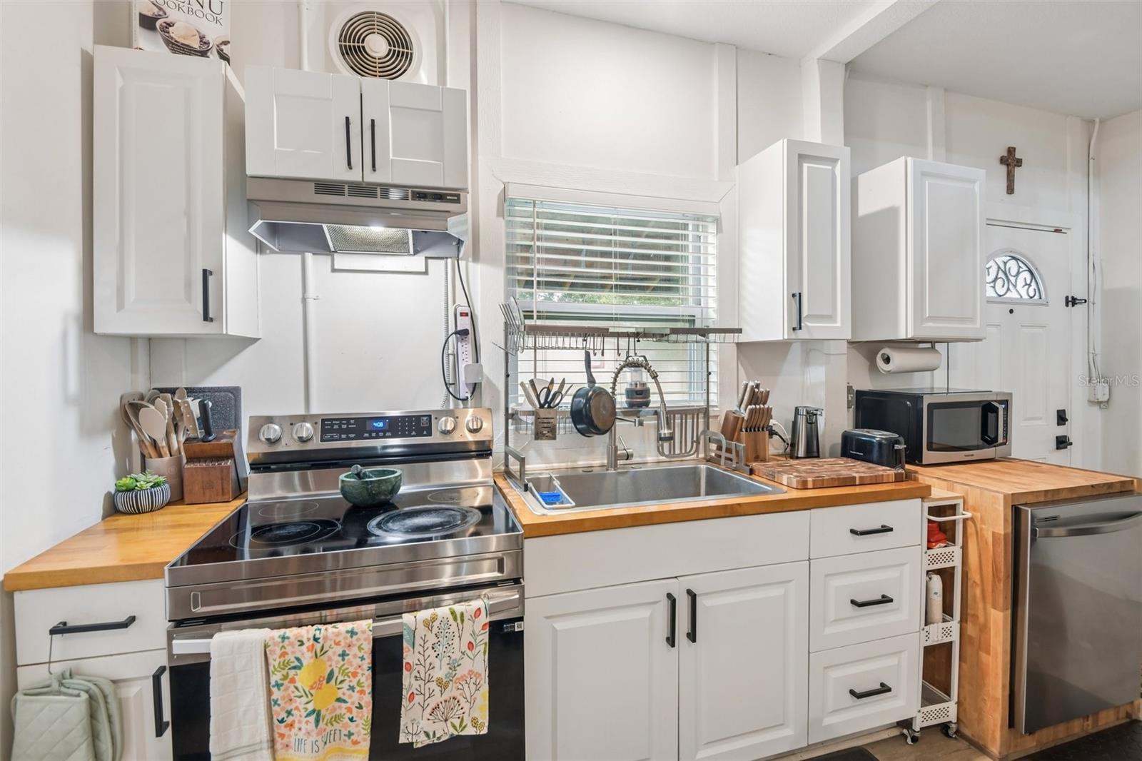 3011 12th, St Petersburg, FL 33712