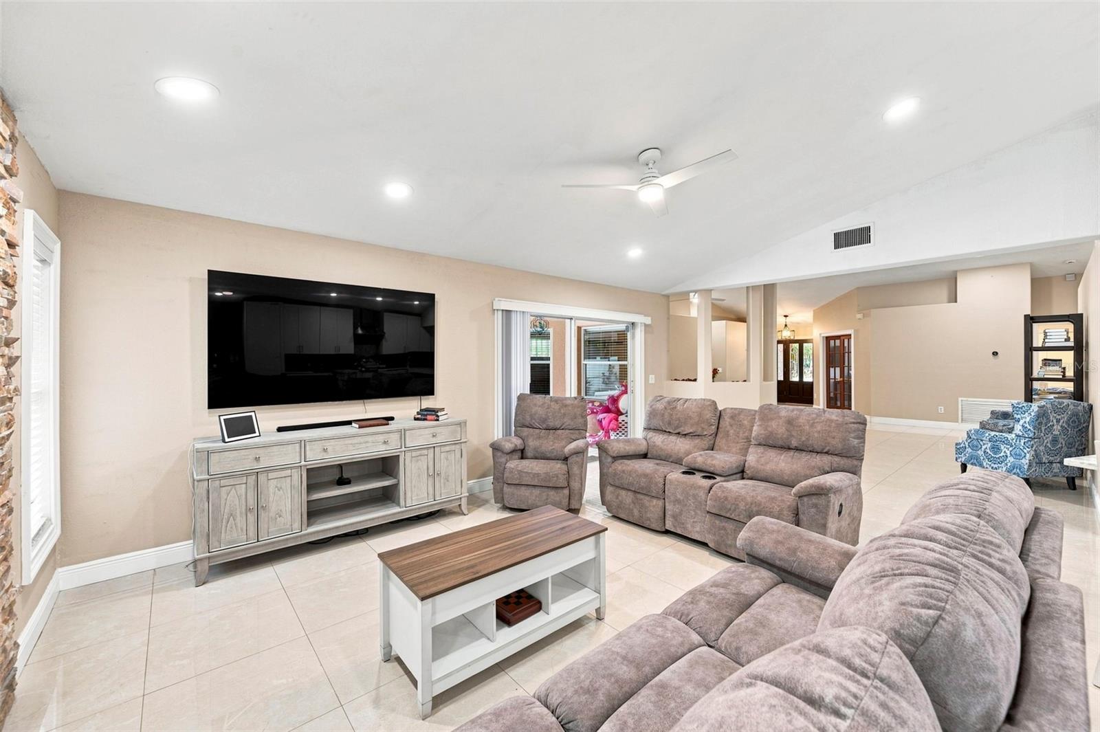 16502 Cayman, Tampa, FL 33624